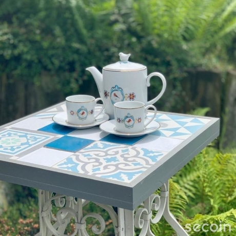Cement tile table top